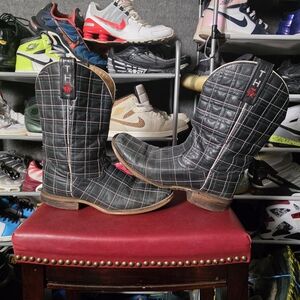 Men's 10 D Tin Haul Blue and White Plaid Cowboy Boots Rancher Worn